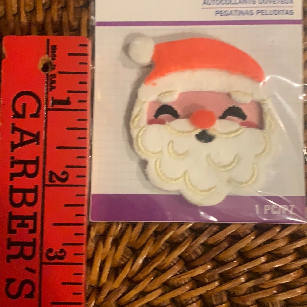 ⭐️ $1 if bundled - STICKO Santa Face Fuzzy Sticker NWT - Picture 5 of 5